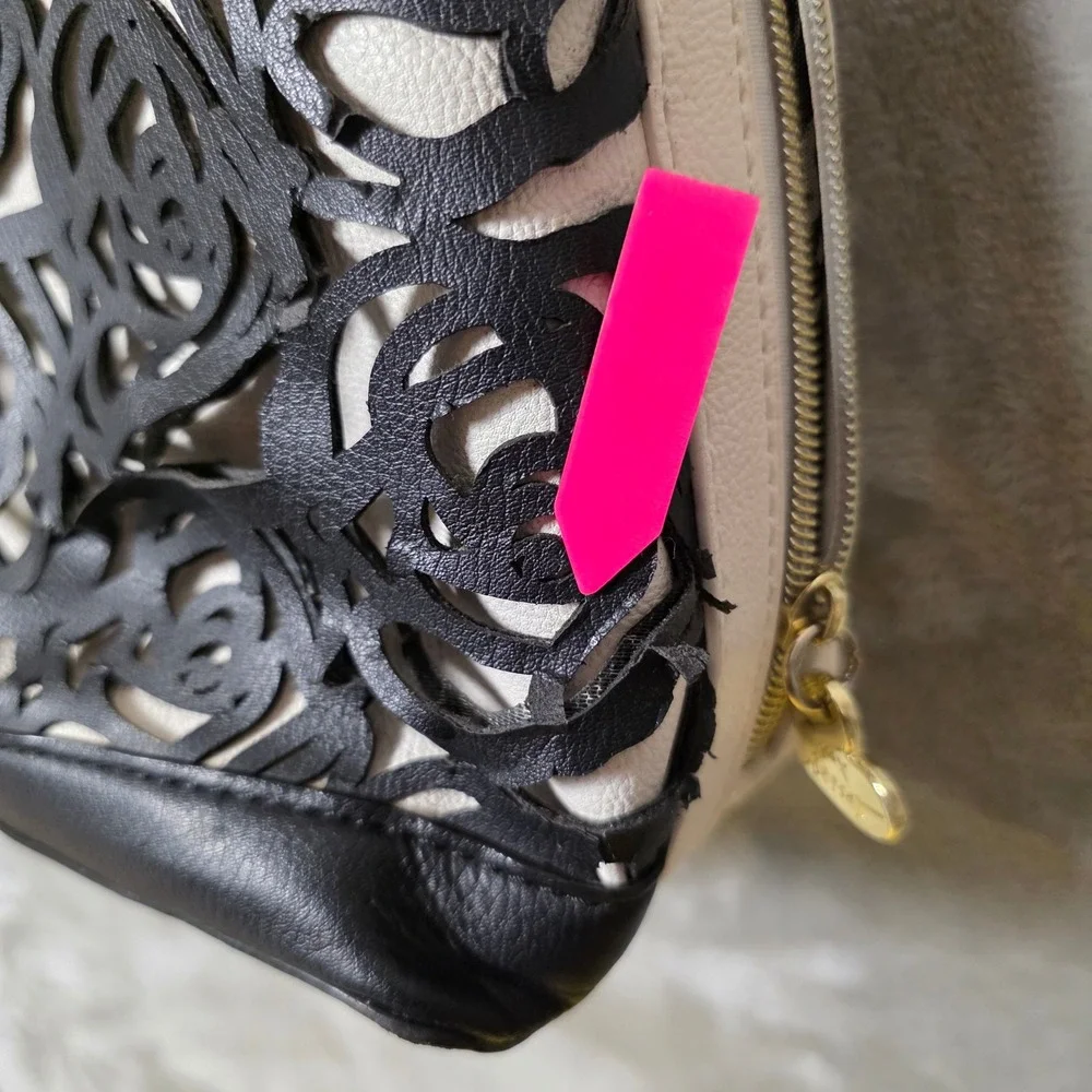 Betsey Johnson‎ Rose Satchel Bag Womens Fair Goth Romantic Edgy Floral Contrast